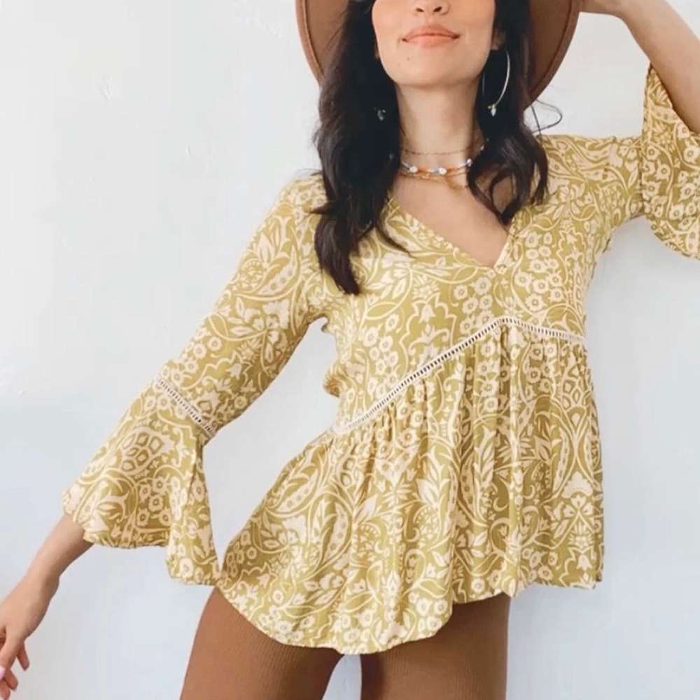 Nine Lives Bazaar 70’s Top. Great Quality AUS Brand